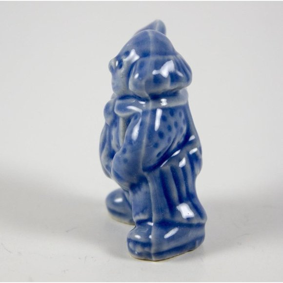 Wade Whimsies Red Rose Tea Circus Series III 1996 Blue Clown with Pie - Picture 4 of 5